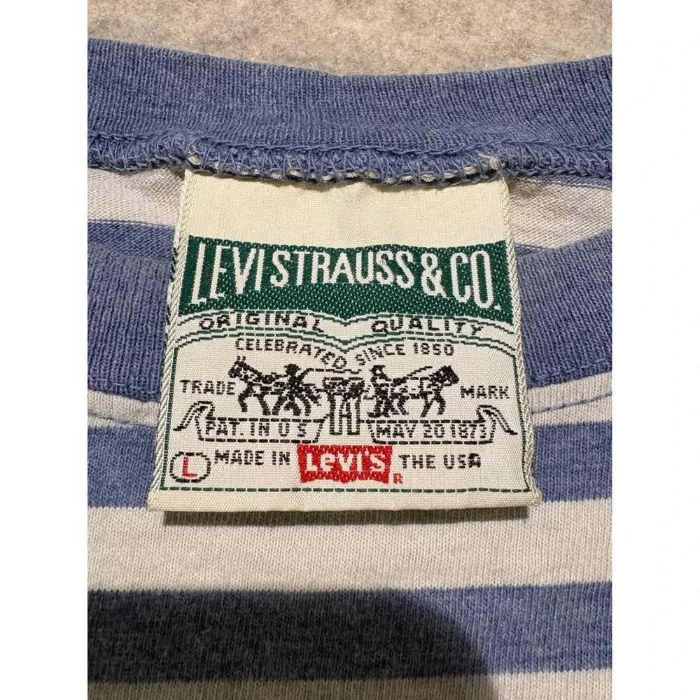 Vintage Levis Strauss & Co Striped T-Shirt Mens Large Blue White Made in USA